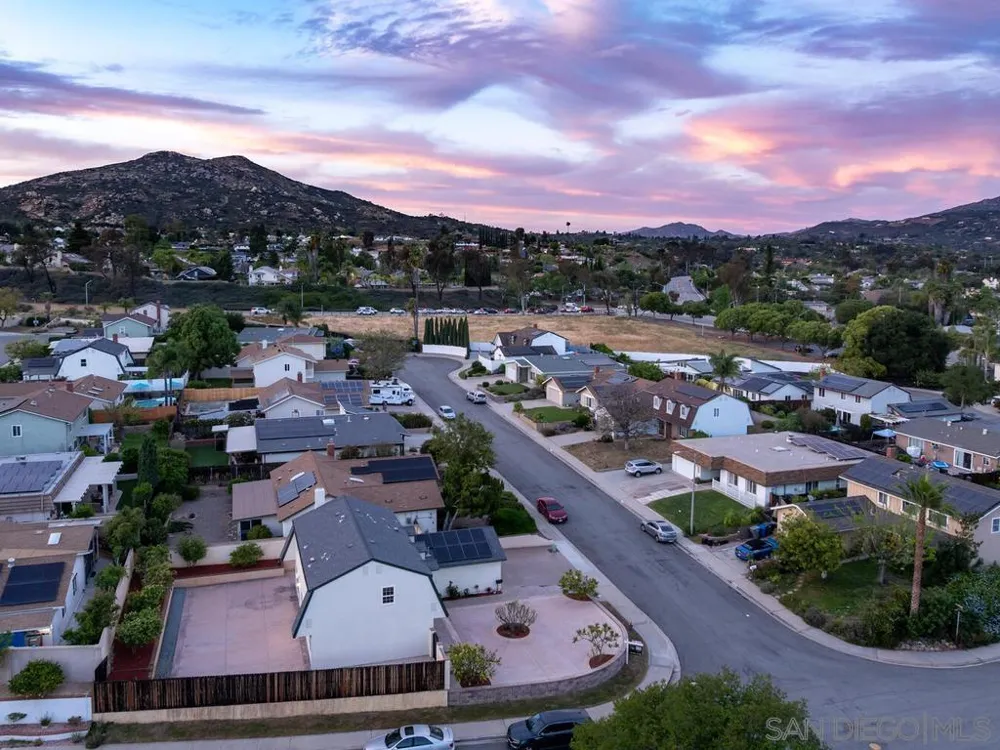 14302 Sandown Poway, CA 92064