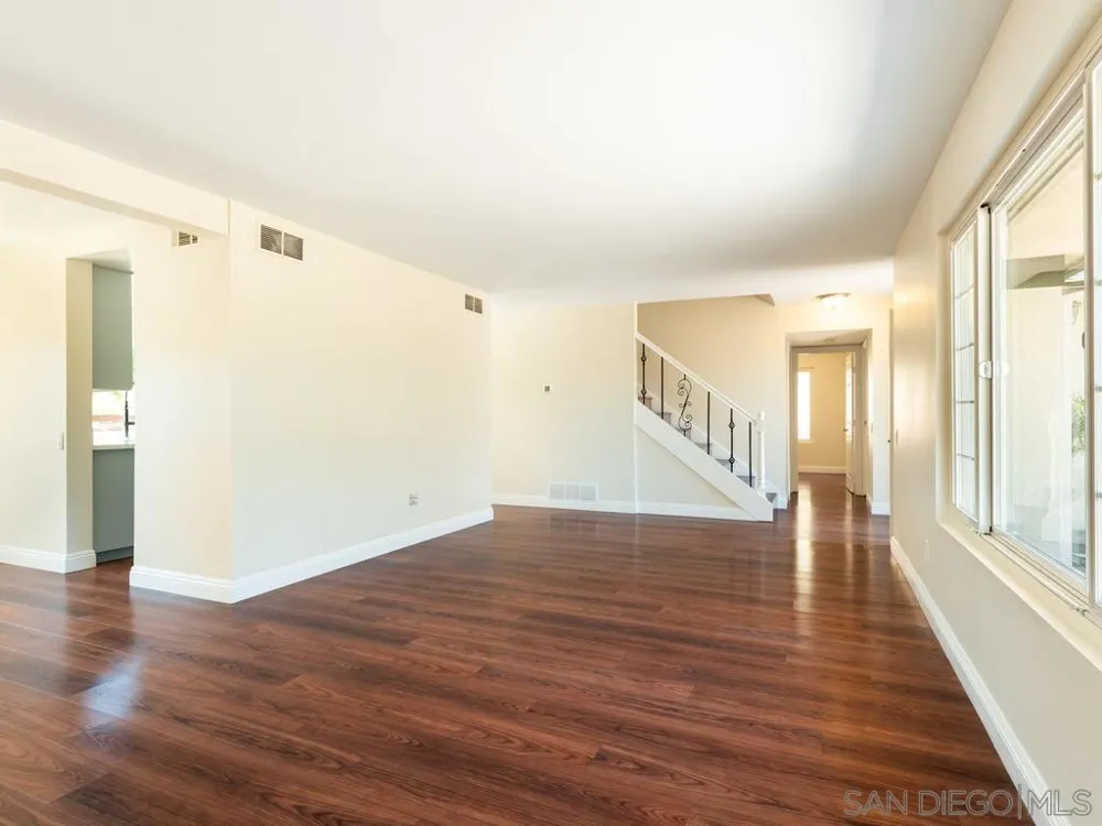 14302 Sandown Poway, CA 92064