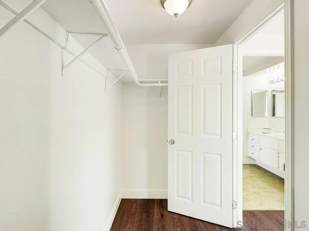 14302 Sandown Poway, CA 92064