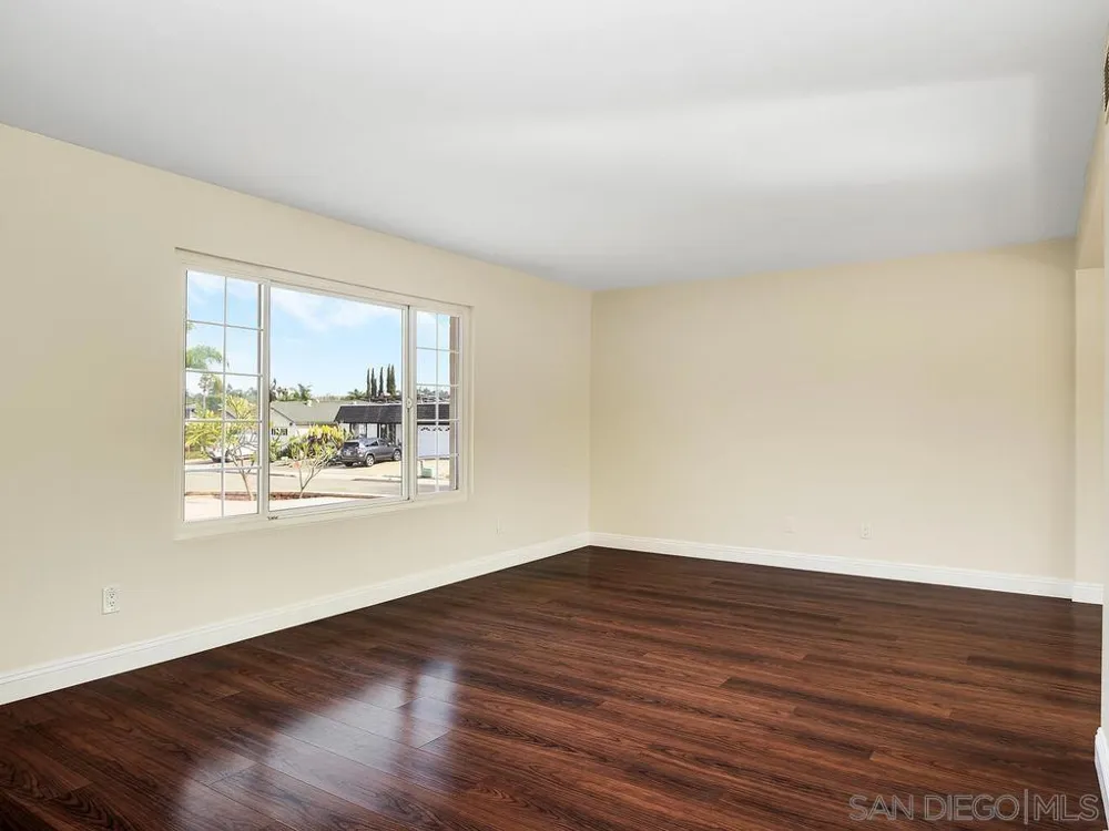 14302 Sandown Poway, CA 92064