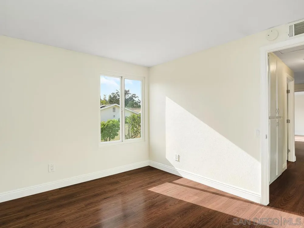 14302 Sandown Poway, CA 92064