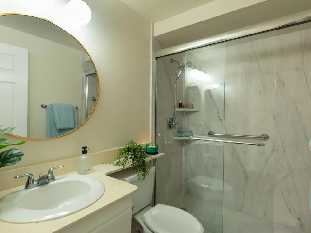 14302 Sandown Poway, CA 92064