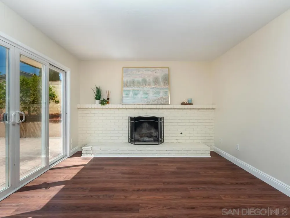 14302 Sandown Poway, CA 92064