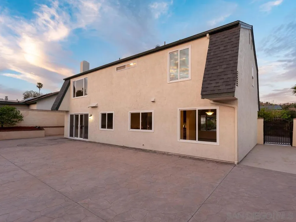 14302 Sandown Poway, CA 92064
