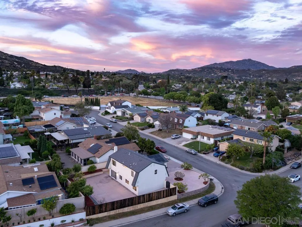 14302 Sandown Poway, CA 92064