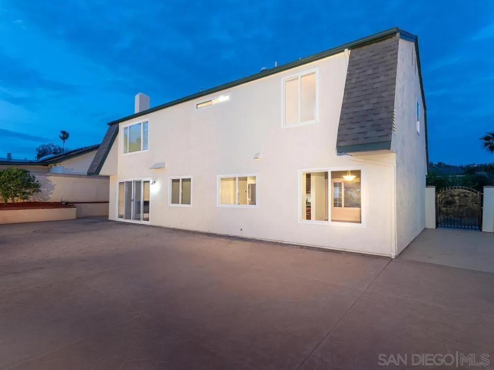14302 Sandown Poway, CA 92064