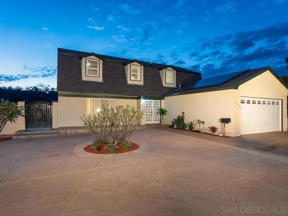 14302 Sandown Poway, CA 92064