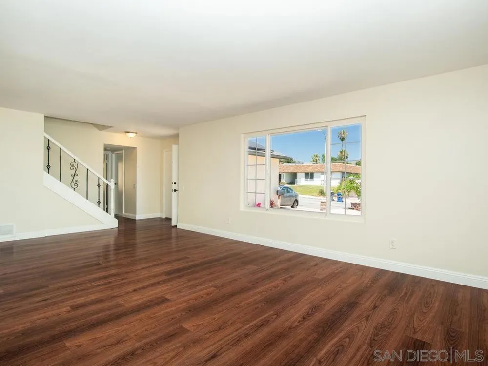 14302 Sandown Poway, CA 92064