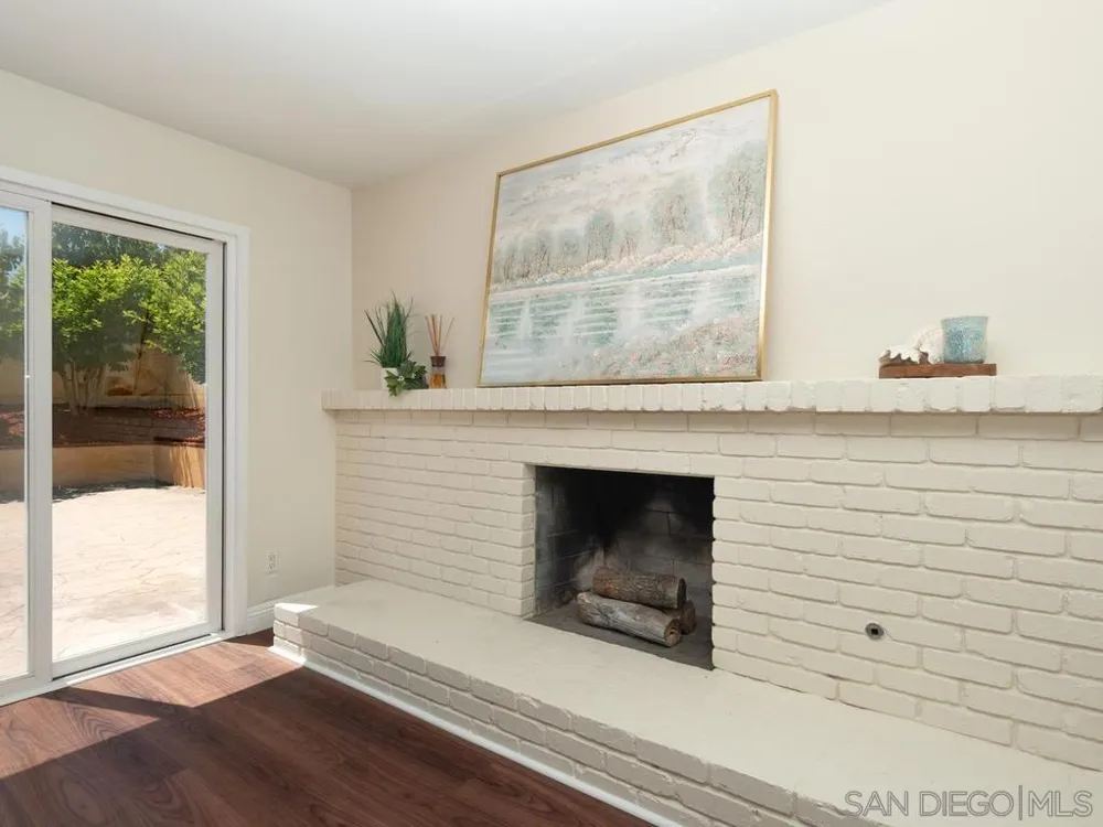 14302 Sandown Poway, CA 92064
