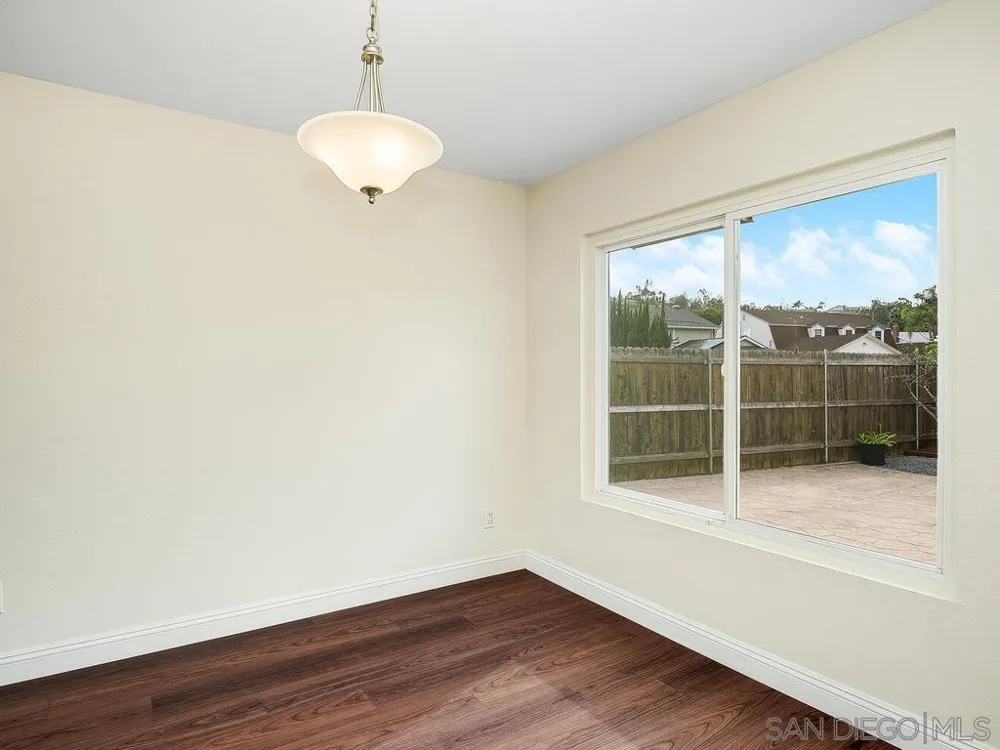 14302 Sandown Poway, CA 92064