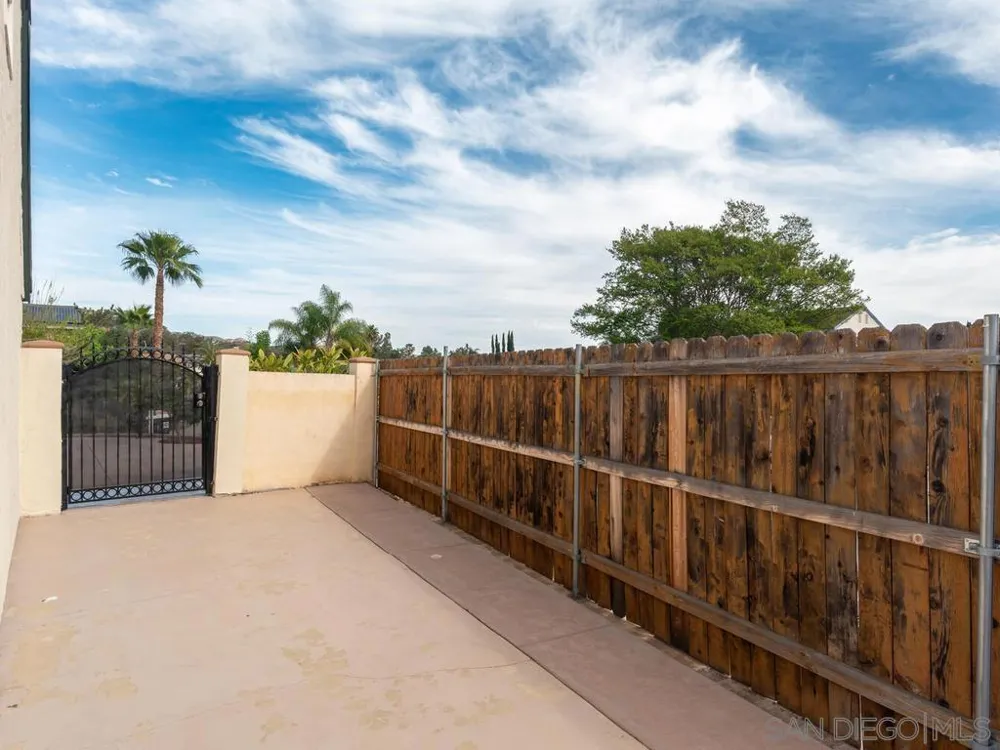 14302 Sandown Poway, CA 92064