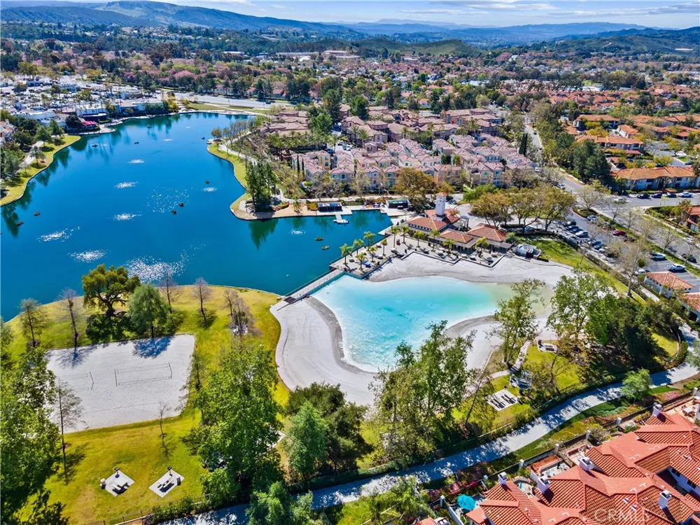 34 Via Solaz Rancho Santa Margarita, CA 92688