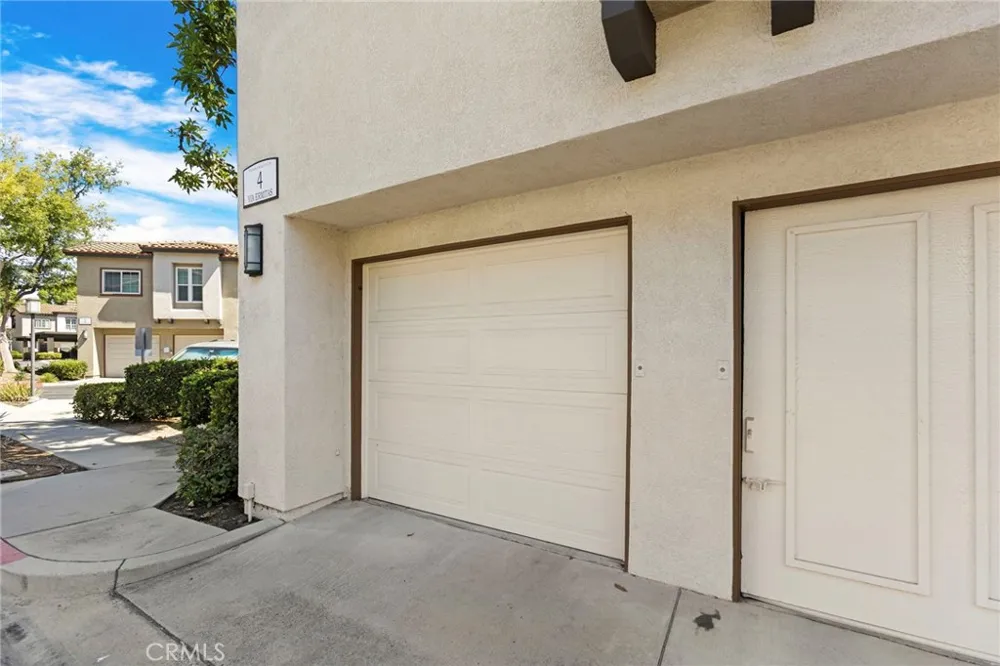 34 Via Solaz Rancho Santa Margarita, CA 92688