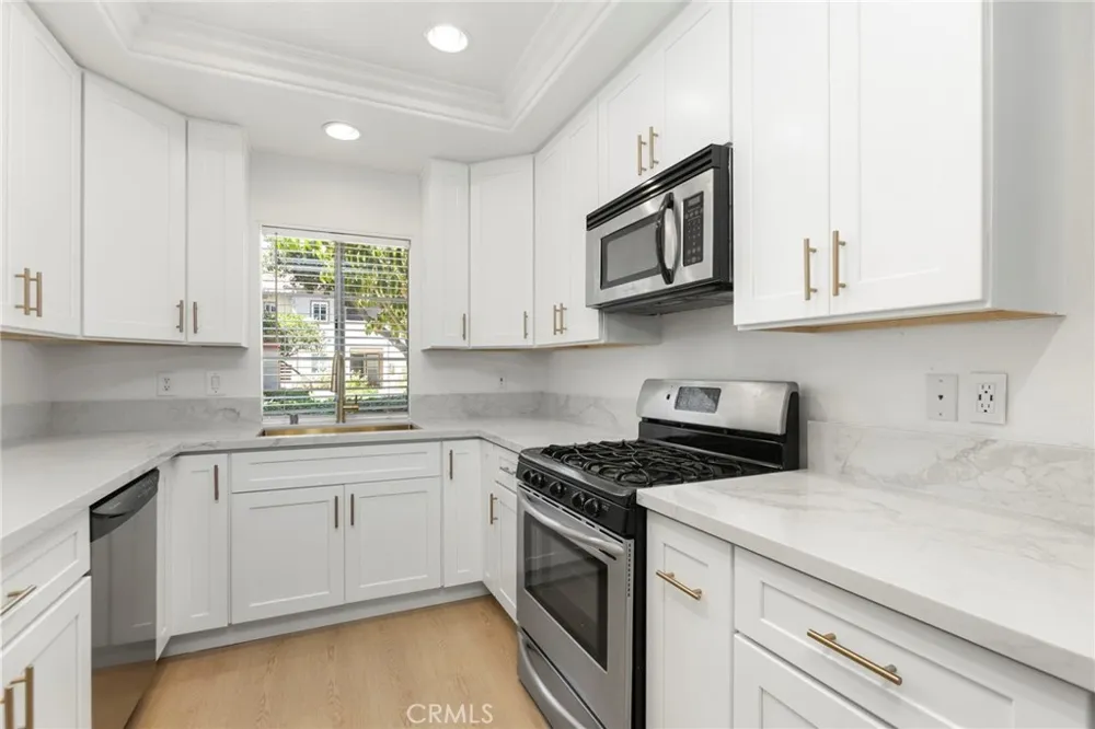 34 Via Solaz Rancho Santa Margarita, CA 92688