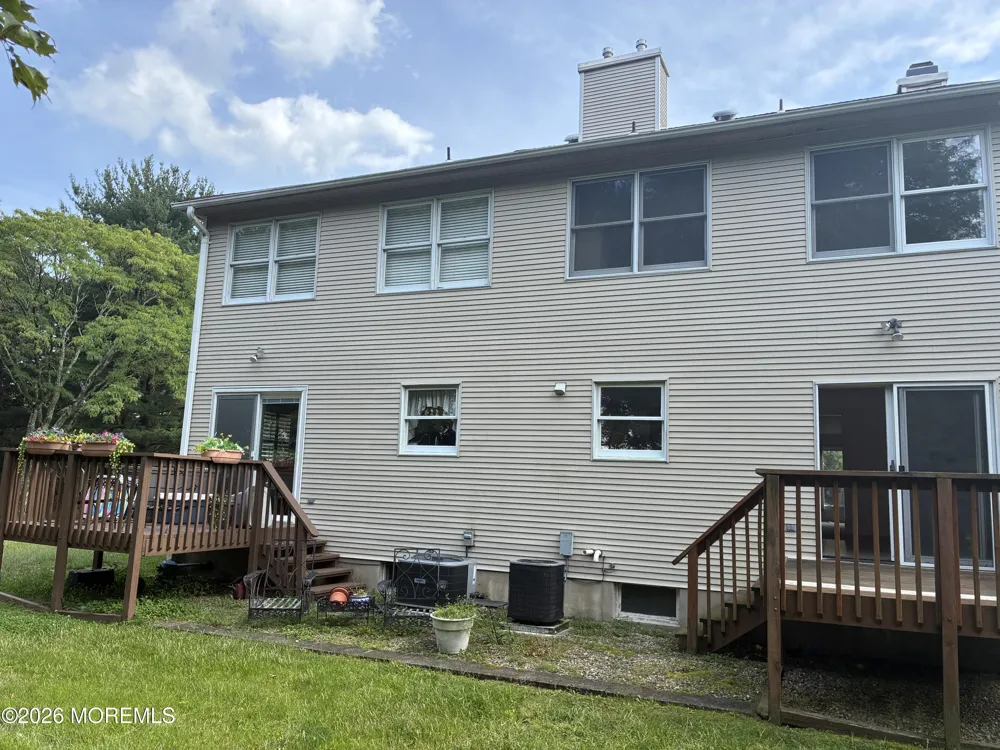 106 Northampton Drive Holmdel, NJ 07733