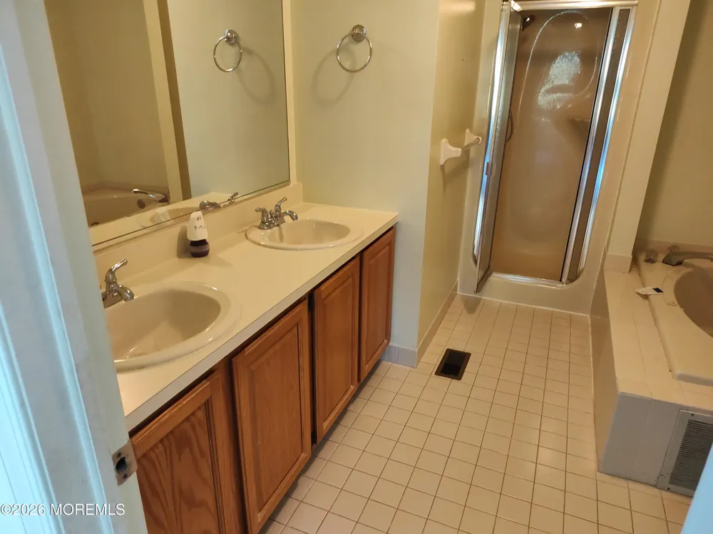 106 Northampton Drive Holmdel, NJ 07733