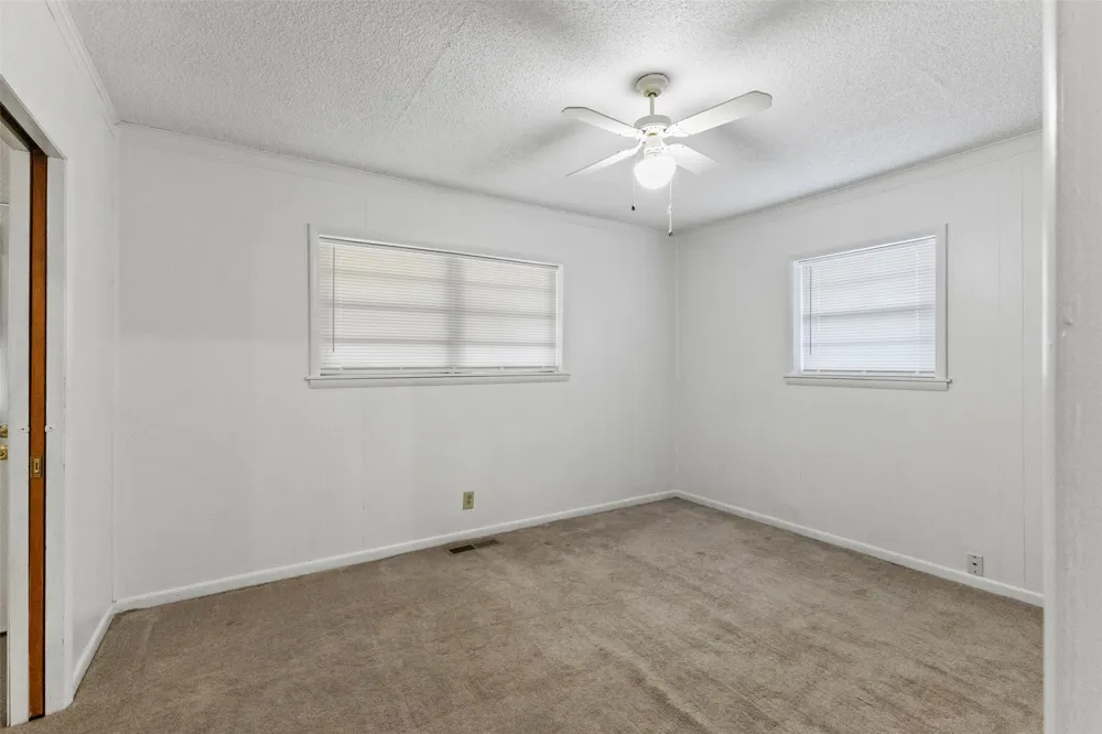 205 Broadway Street Konawa, OK 74849