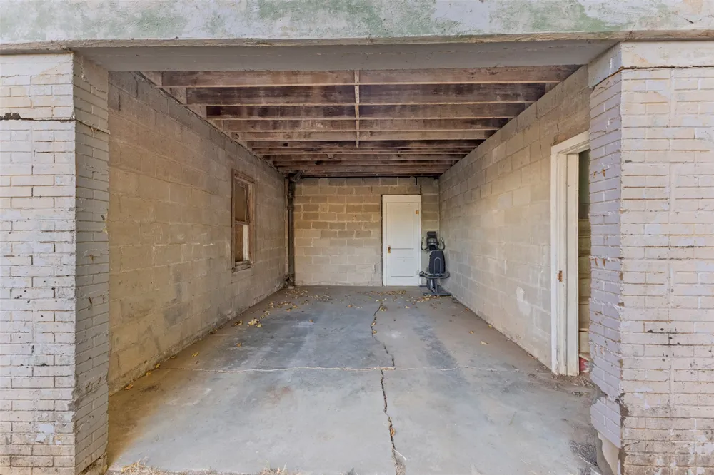 205 Broadway Street Konawa, OK 74849