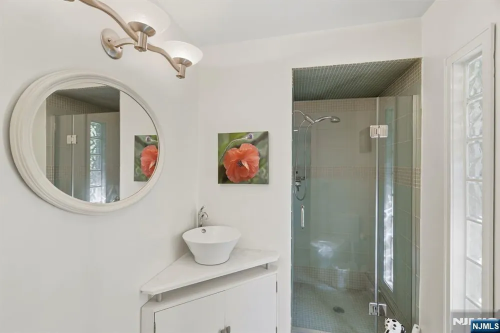 343 Sunset Road Pequannock Township, NJ 07444