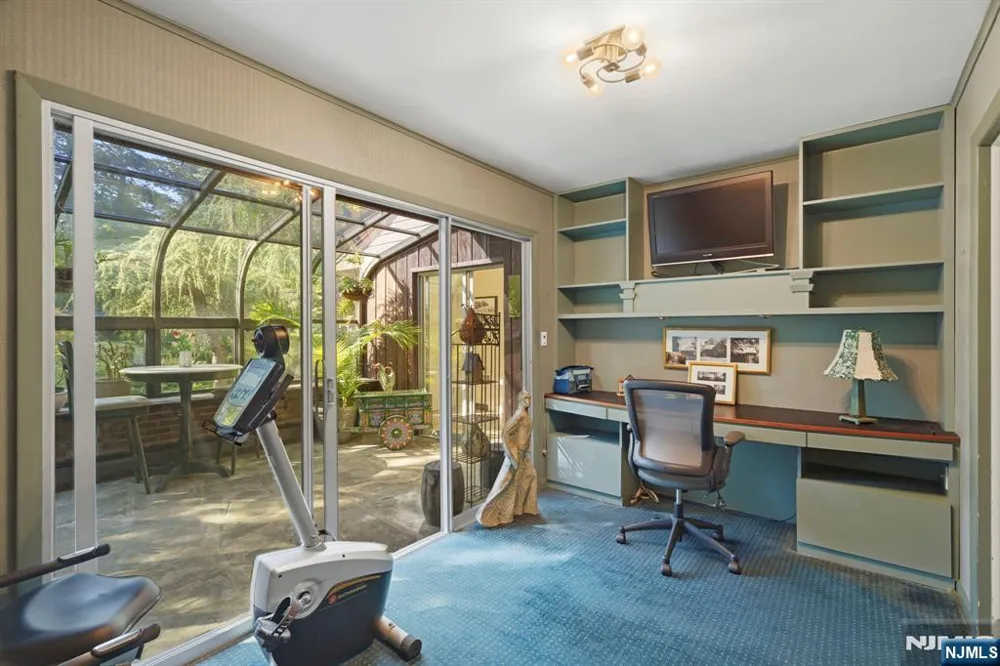 343 Sunset Road Pequannock Township, NJ 07444