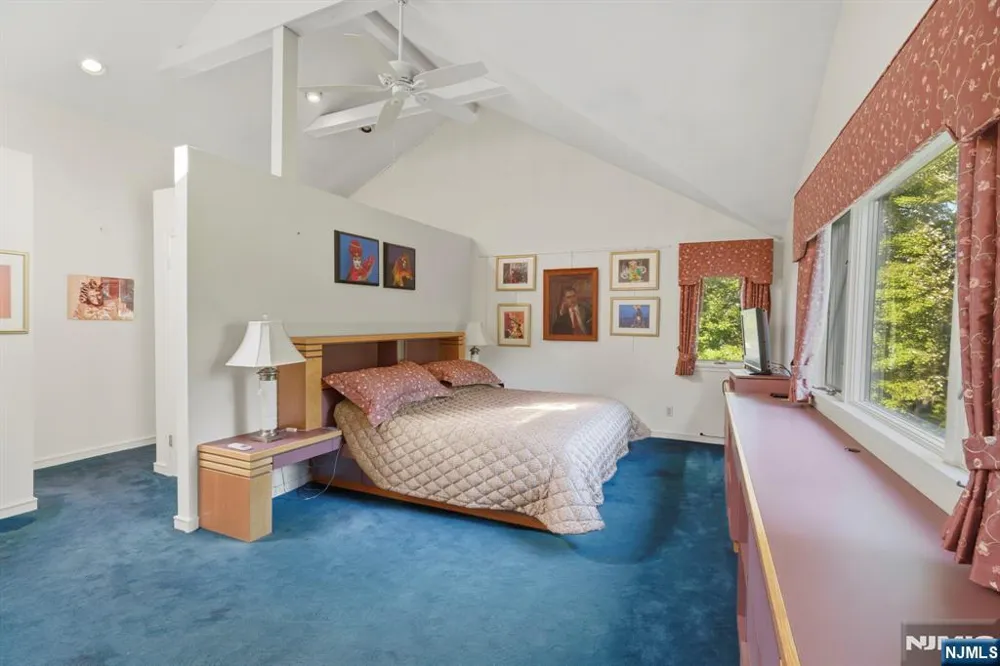 343 Sunset Road Pequannock Township, NJ 07444