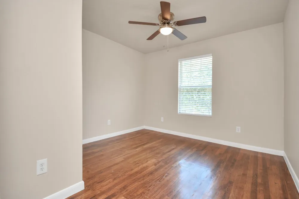 500 W Pitts Avenue #302 Pasadena, TX 77506