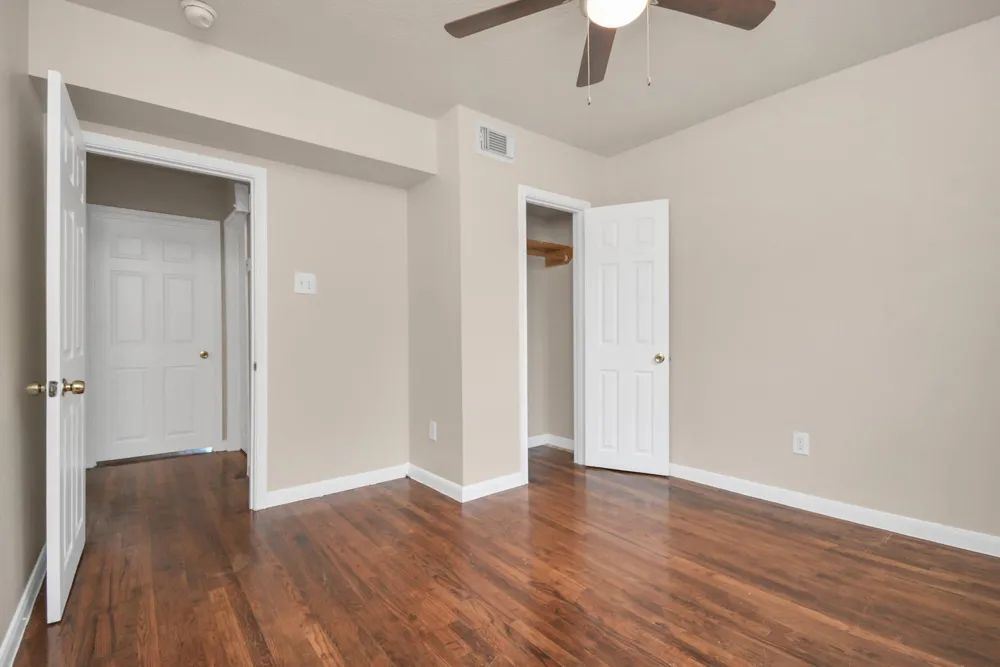 500 W Pitts Avenue #302 Pasadena, TX 77506