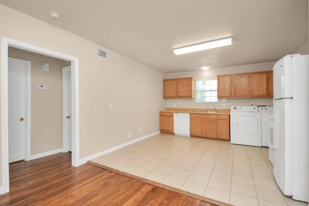 500 W Pitts Avenue #302 Pasadena, TX 77506