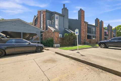 6737 S Peoria Avenue #A115