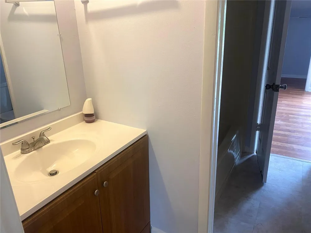 12086 MENDEL DRIVE Orlando, FL 32826