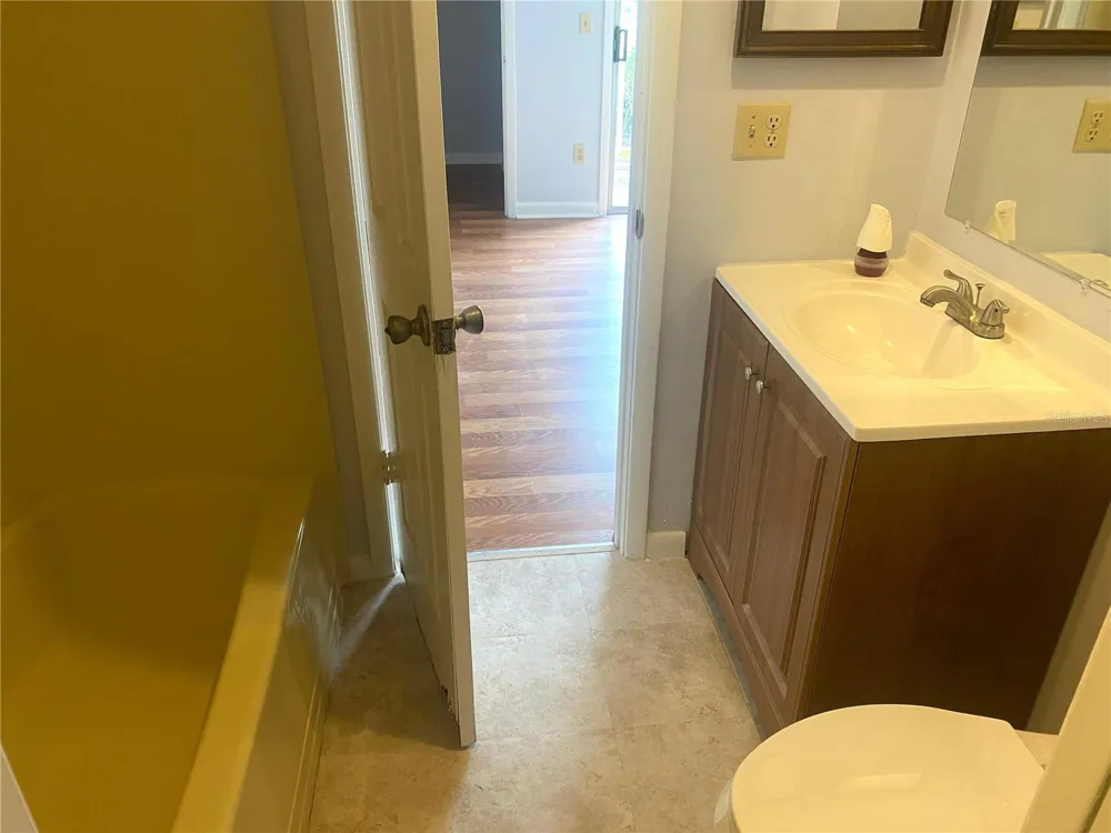 12086 MENDEL DRIVE Orlando, FL 32826
