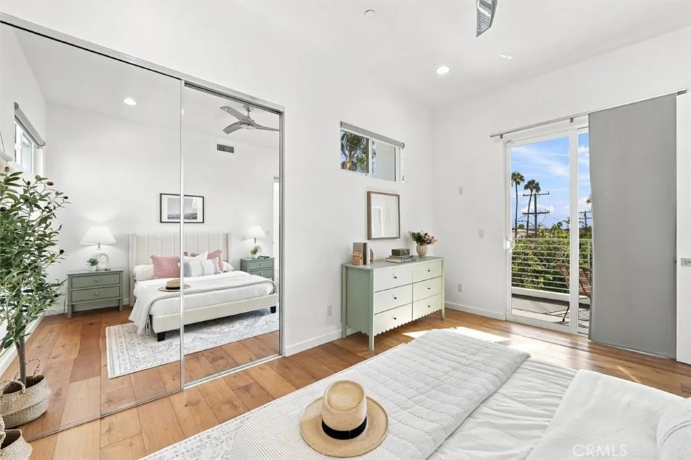 2206 Harriman #A Redondo Beach, CA 90278