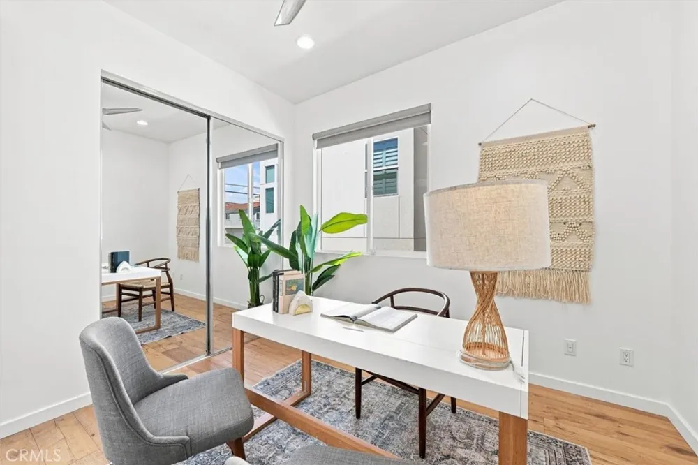 2206 Harriman #A Redondo Beach, CA 90278