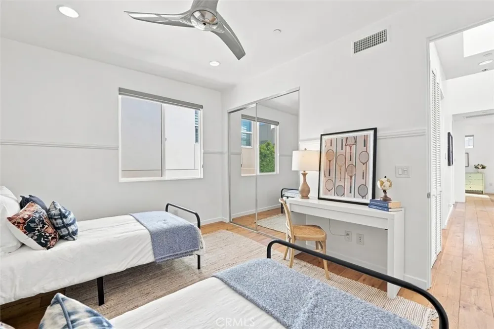 2206 Harriman #A Redondo Beach, CA 90278