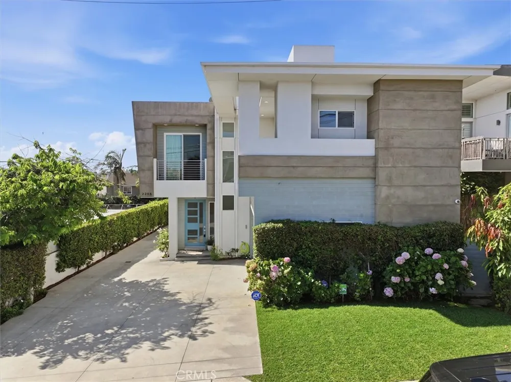 2206 Harriman #A Redondo Beach, CA 90278