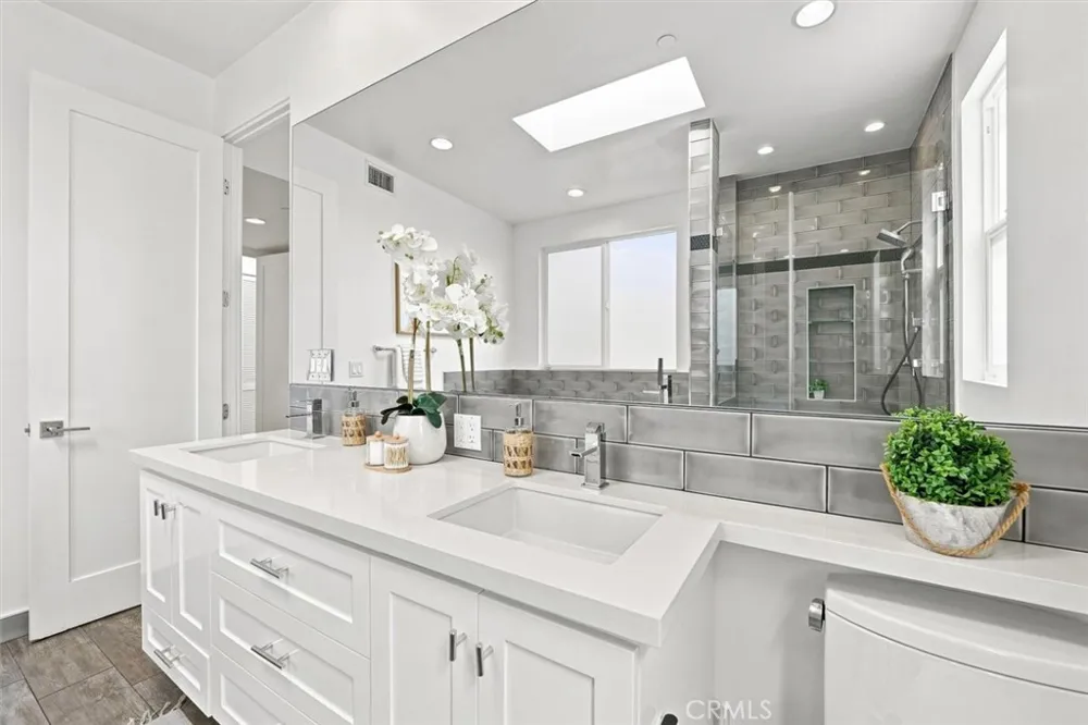 2206 Harriman #A Redondo Beach, CA 90278