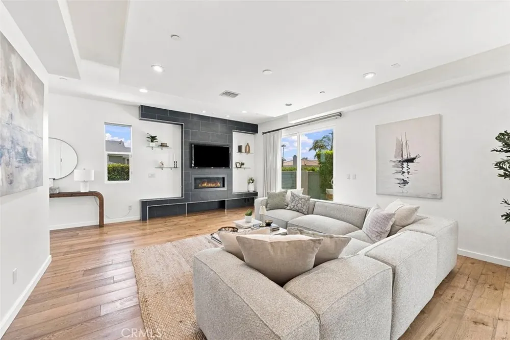 2206 Harriman #A Redondo Beach, CA 90278