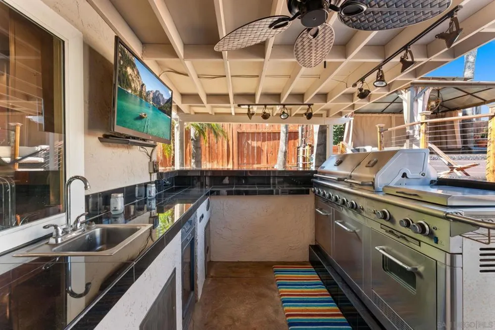 10253 Paseo Park Lakeside, CA 92040