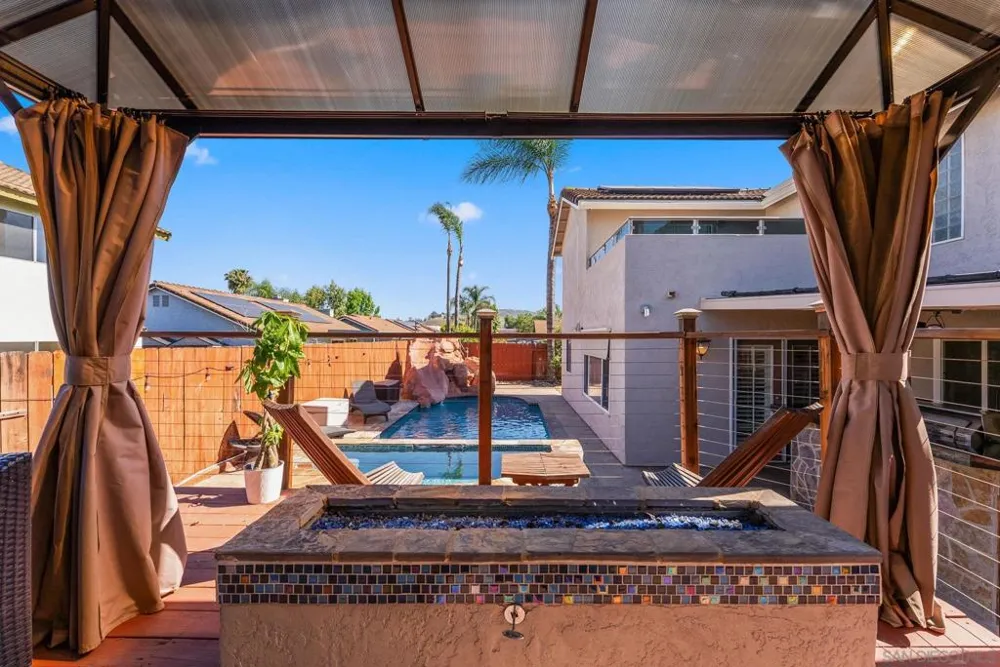 10253 Paseo Park Lakeside, CA 92040
