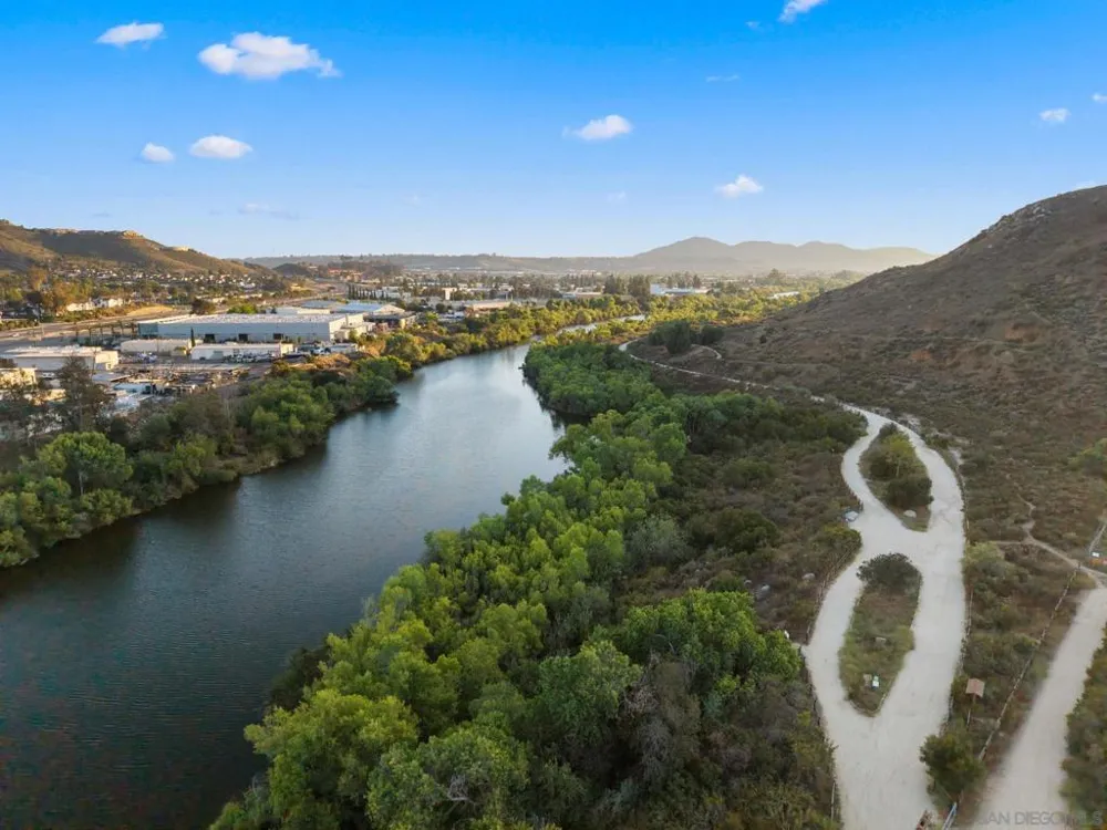 10253 Paseo Park Lakeside, CA 92040