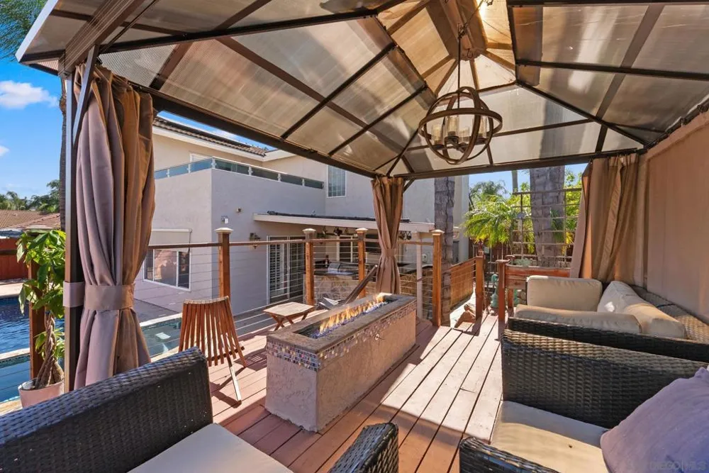 10253 Paseo Park Lakeside, CA 92040