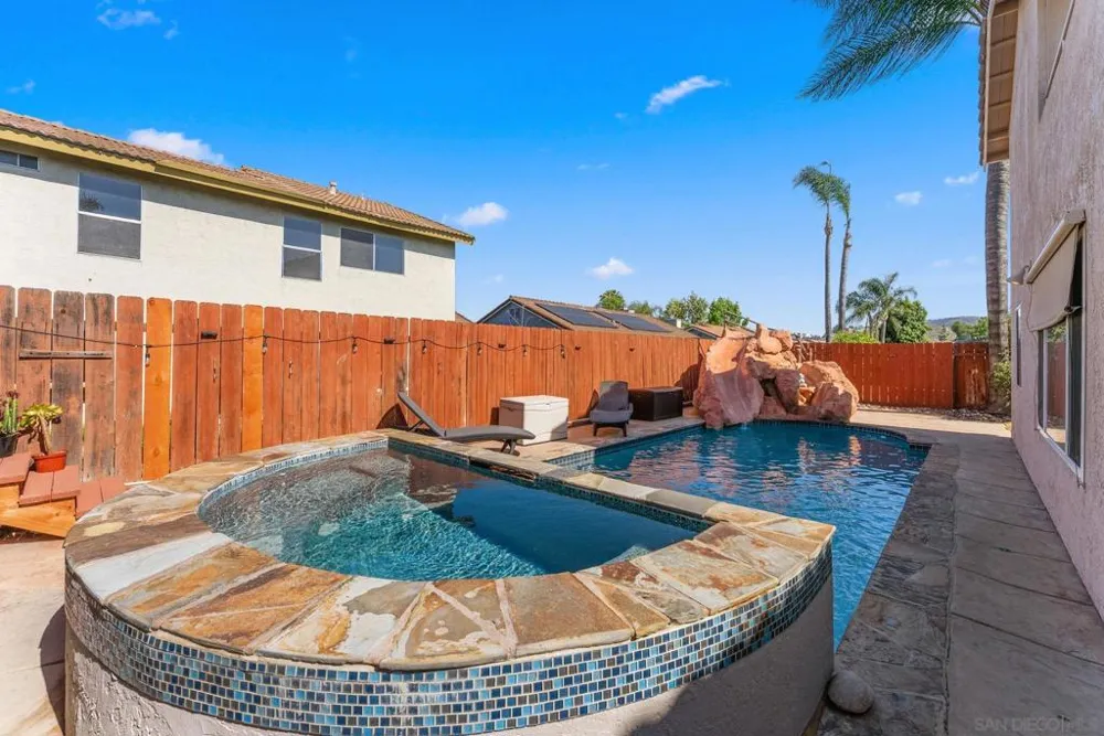 10253 Paseo Park Lakeside, CA 92040