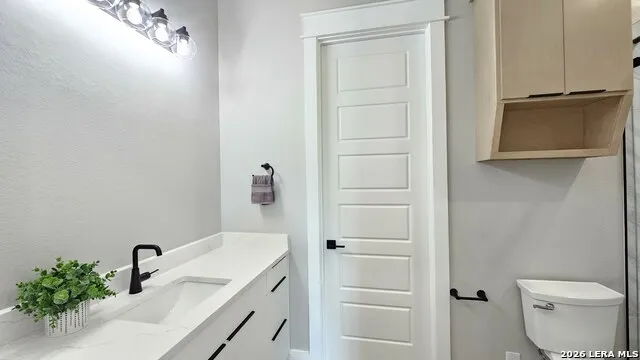 100 PIONEER TRL Adkins, TX 78101