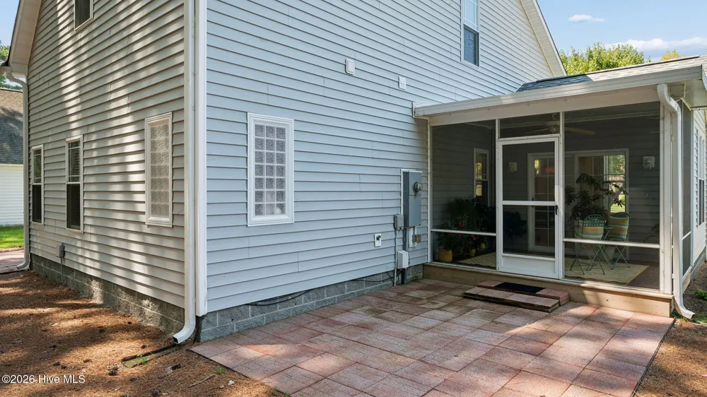 3706 Willow Run Drive Greenville, NC 27858