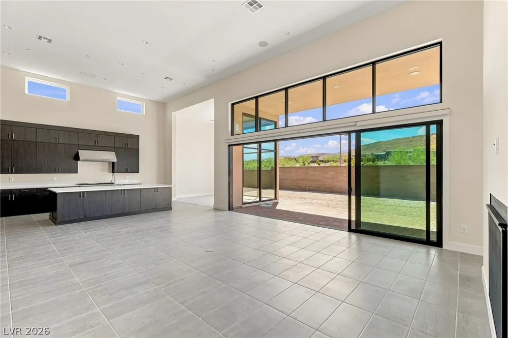 10865 Agate Cliffs Avenue Las Vegas, NV 89135