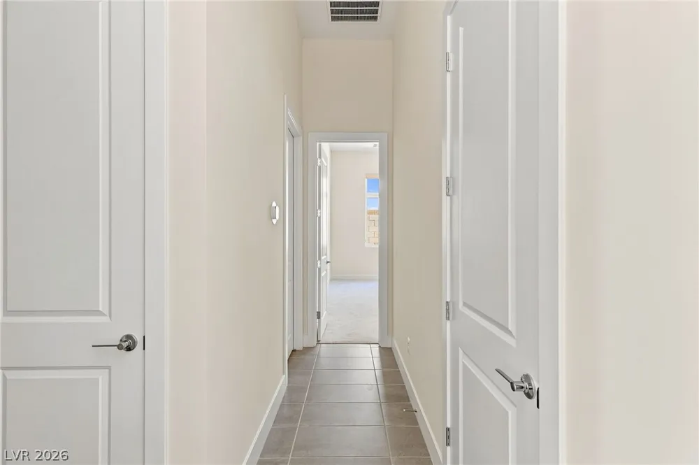 10865 Agate Cliffs Avenue Las Vegas, NV 89135