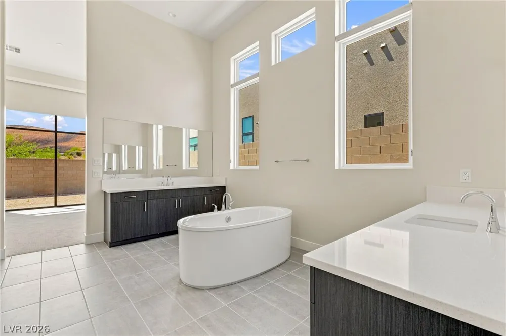 10865 Agate Cliffs Avenue Las Vegas, NV 89135