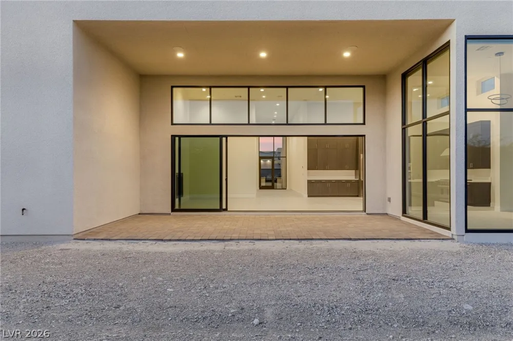 10865 Agate Cliffs Avenue Las Vegas, NV 89135