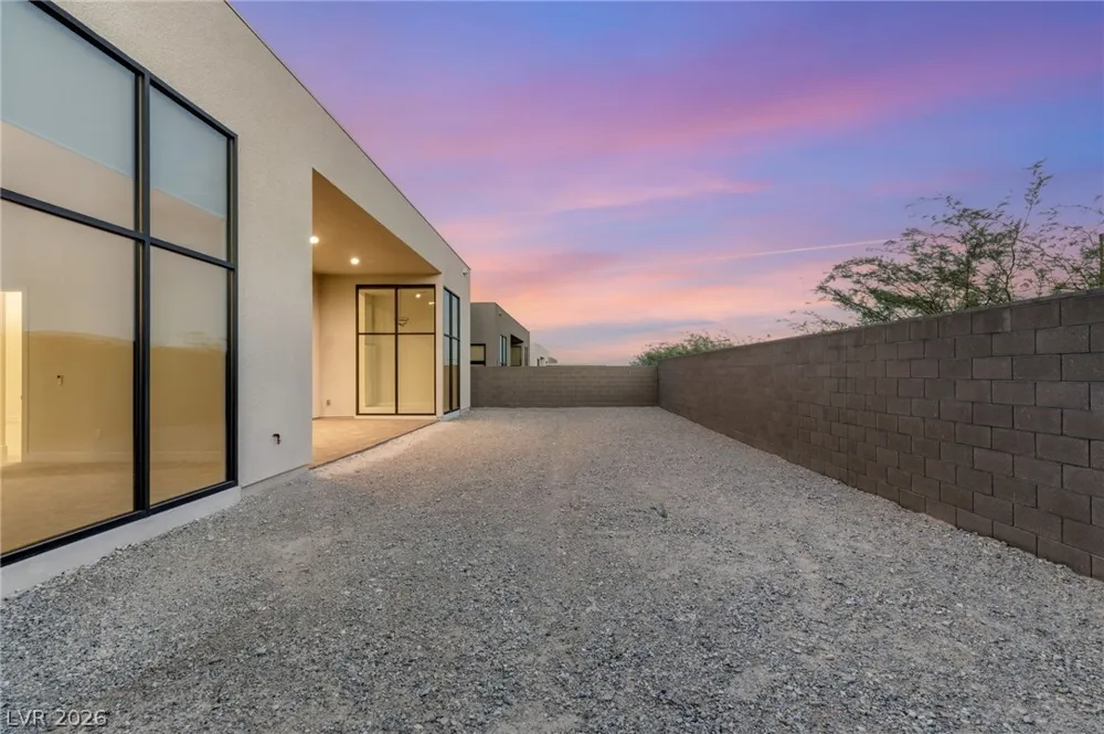 10865 Agate Cliffs Avenue Las Vegas, NV 89135