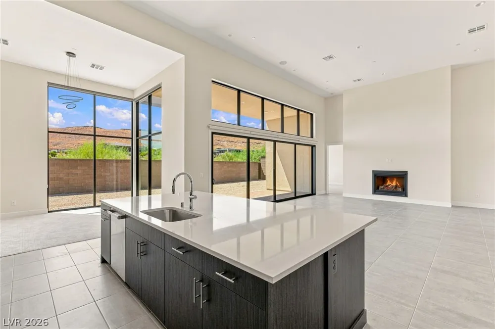 10865 Agate Cliffs Avenue Las Vegas, NV 89135
